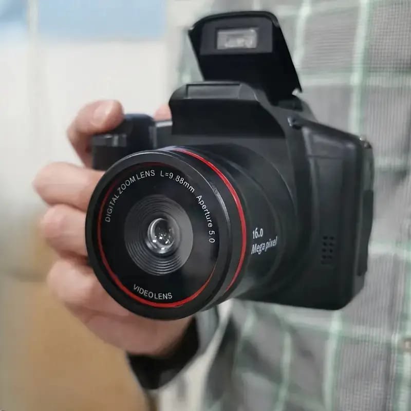 4K Digital Camera for Photography & Vlogging - 16X Zoom, 180° Flip Screen, 52mm Macro Lens, 2 Batteries & 32GB SD Card Included