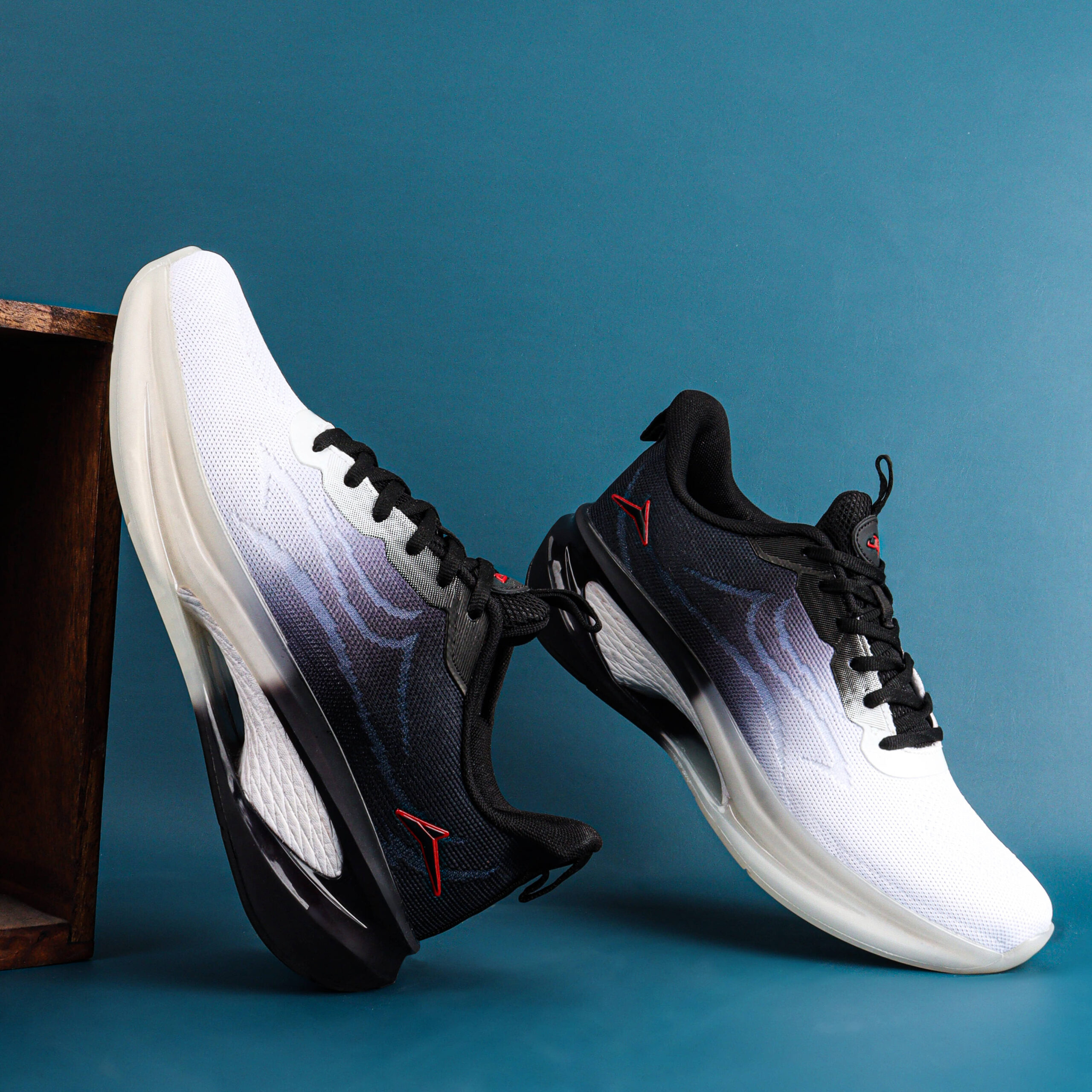 JQR DRIFT-PLUS Off White Men's Sports Running Shoes