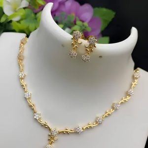 OCHORI Golden Brass Necklace Set ( Pack of 1 )