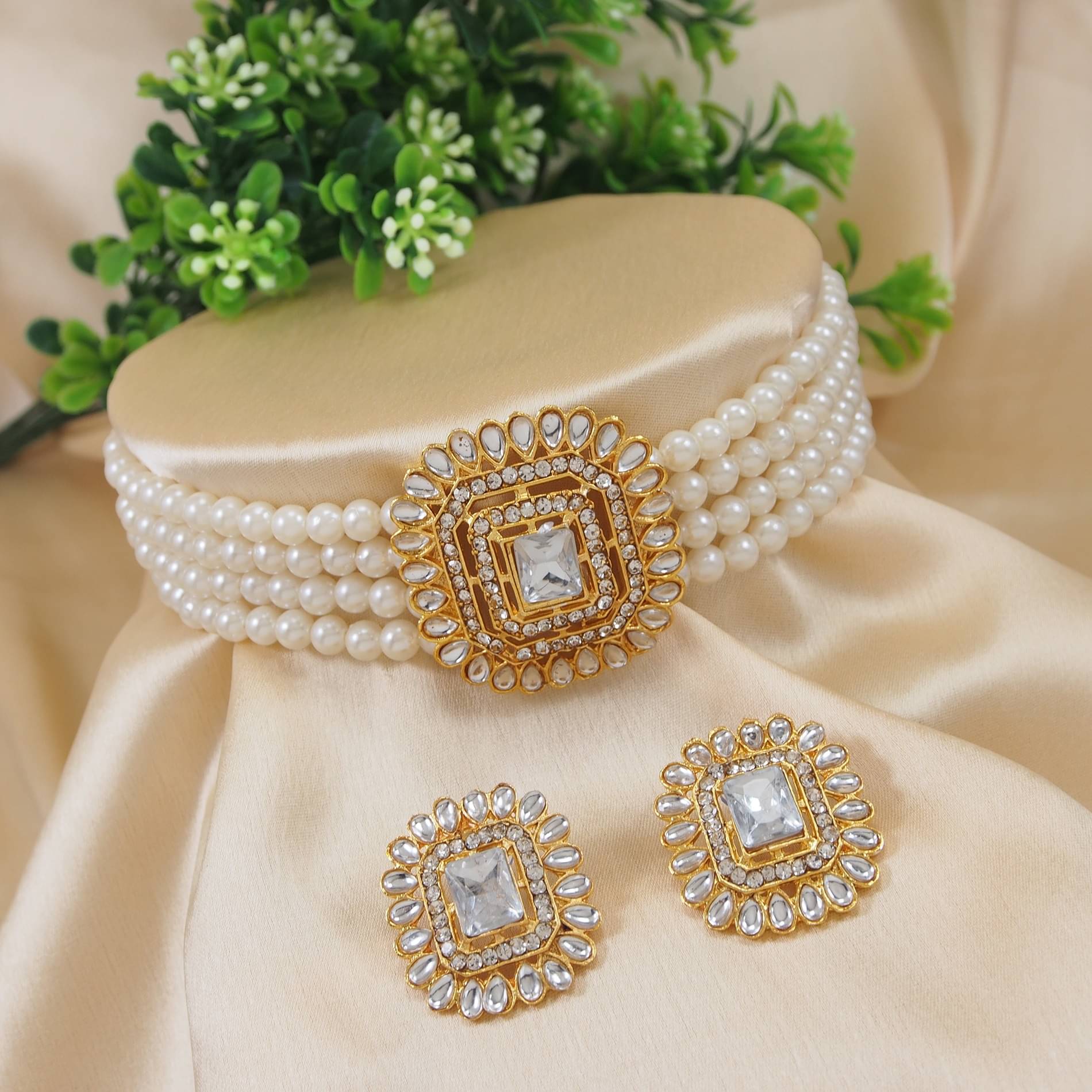 Padmavati Bangles White Alloy Necklace Set ( Pack of 1 )