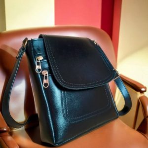 UOB-Universe of Bags Sling Bag PU Set of 1 ( Black )